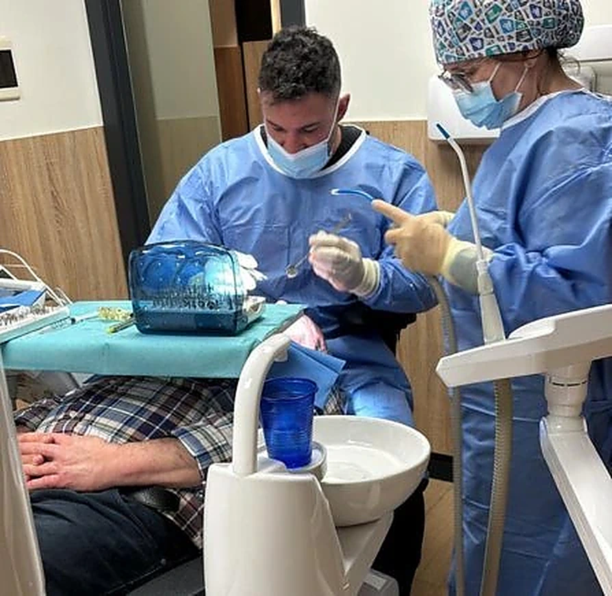 Más que una Clínica Dental: Cuidando Tu Salud Oral y Tu Bienestar